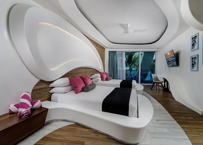 The Carmen - Ocean Front (adults Only) Hotel