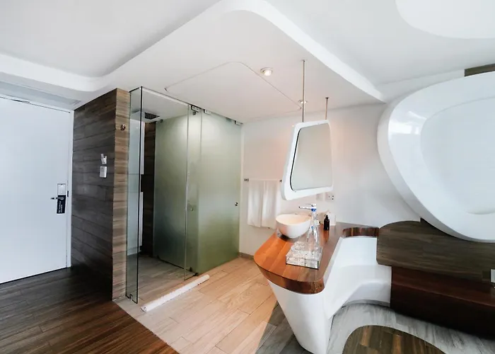 The Carmen - Ocean Front (adults Only) Hotel
