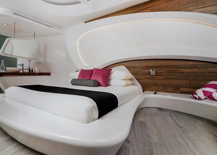 The Carmen - Ocean Front (adults Only) Hotel