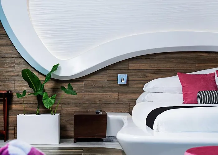 The Carmen - Ocean Front (adults Only) Hotel