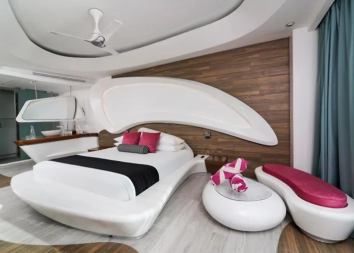 The Carmen - Ocean Front (adults Only) Hotel